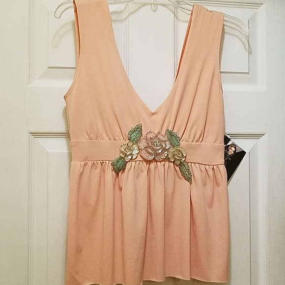 Top - Picture 1 of 3